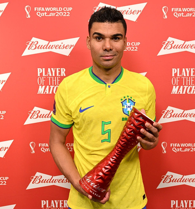 克莱伯森力挺卡塞米罗留队曼联