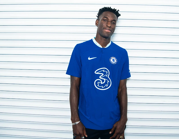 切尔西外租杰克逊引关注：众名宿表达不舍与疑惑